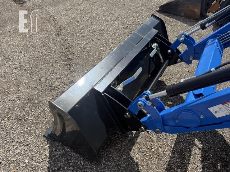 2023-new-holland-workmaster-25-image-5
