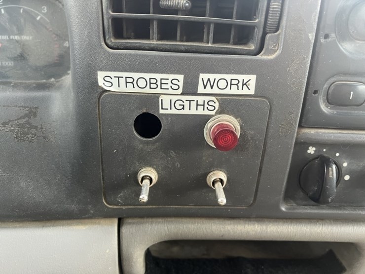 2000-ford-f450-image-27