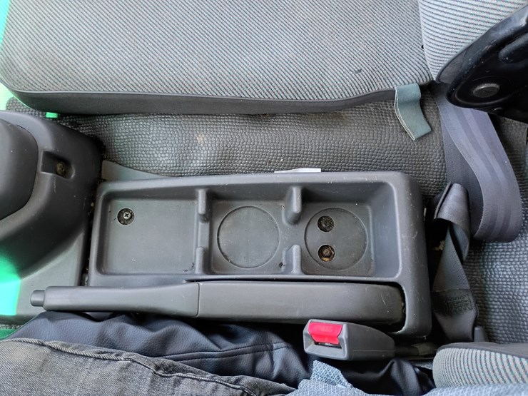 2000-gmc-w3500-image-46