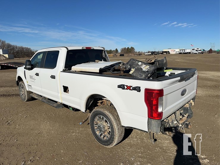 2018-ford-f350-image-13