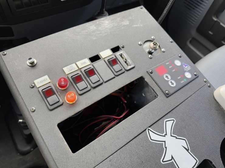 2016-ford-f350-image-33