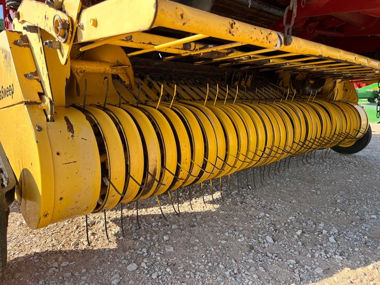 new-holland-br7090-image-8