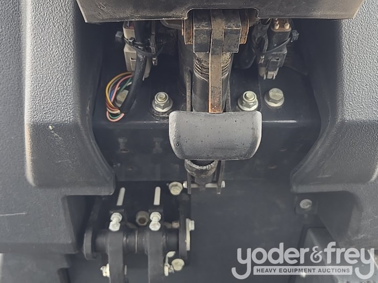 2021-deere-310sl-image-99