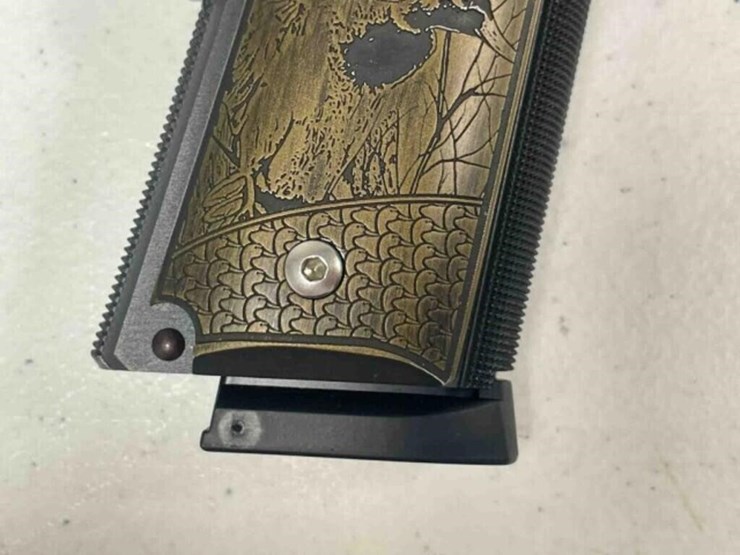 magnum-research-pistol-image-13