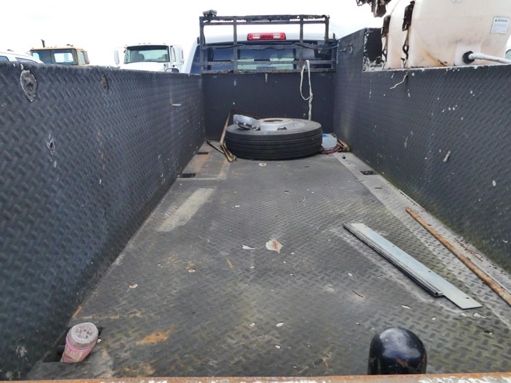 2017-dodge-ram-5500-image-6