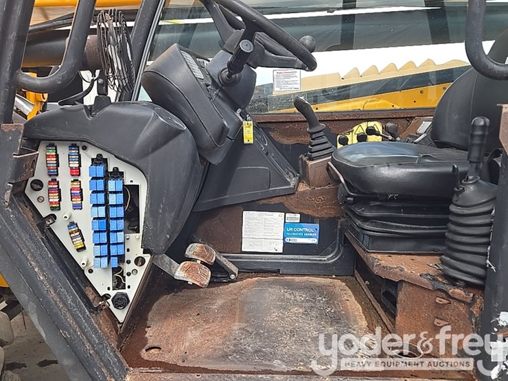 2017-jcb-510-56-image-84