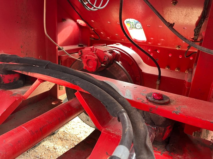 2009-versatile-435-image-26