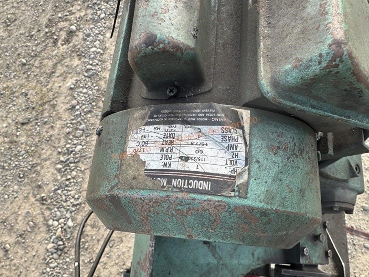 horizontal-metal-hack-saw-image-6