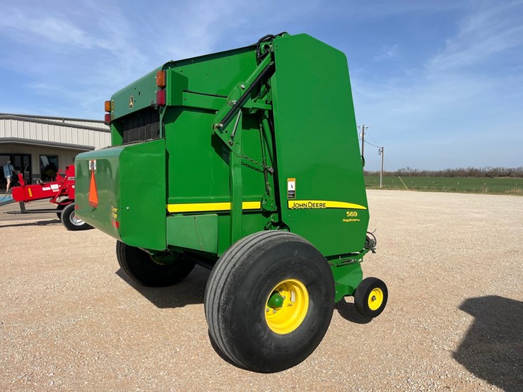 2015-john-deere-569-image-9
