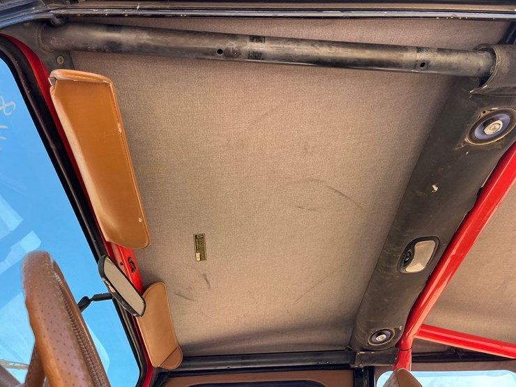 1995-jeep-wrangler-image-8