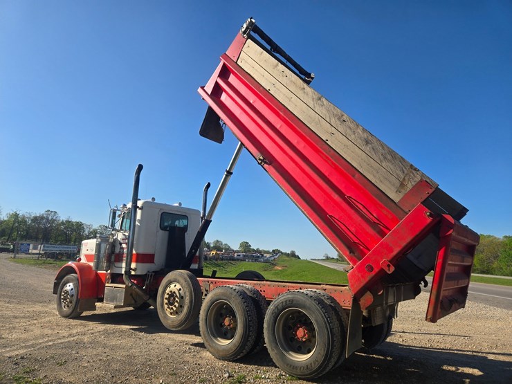 1987-peterbilt-379-image-24