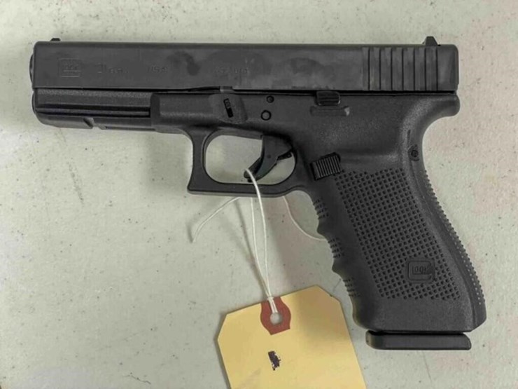 glock-pistol-image-2