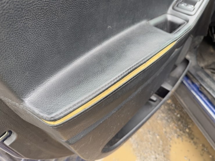 2017-ford-explorer-image-25