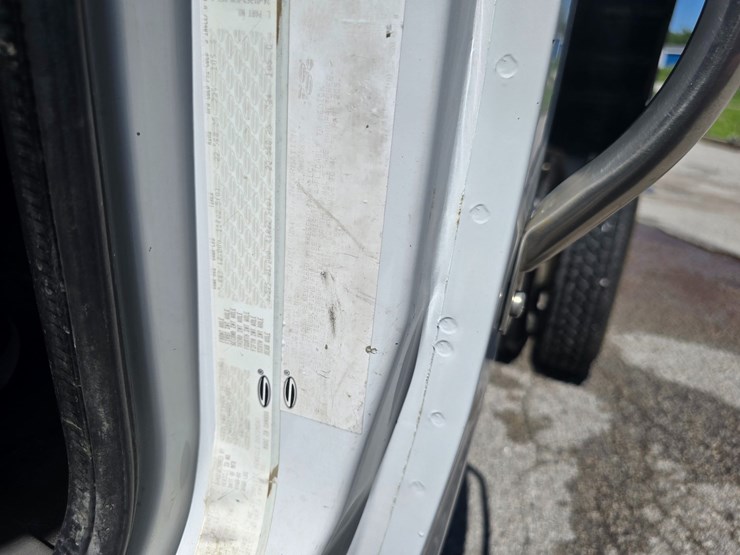 2009-sterling-acterra-image-77