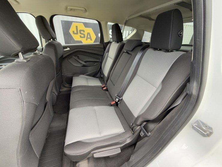 2019-ford-escape-se-image-21