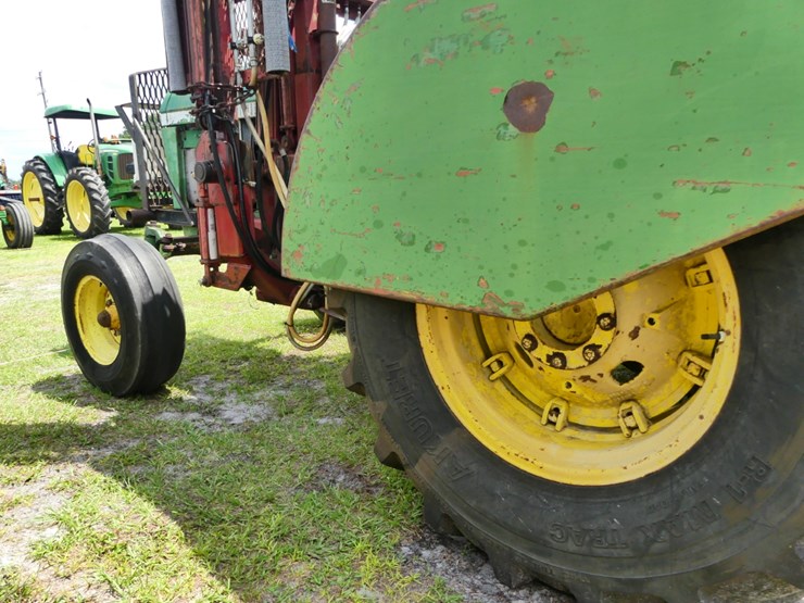 john-deere-2555-image-7
