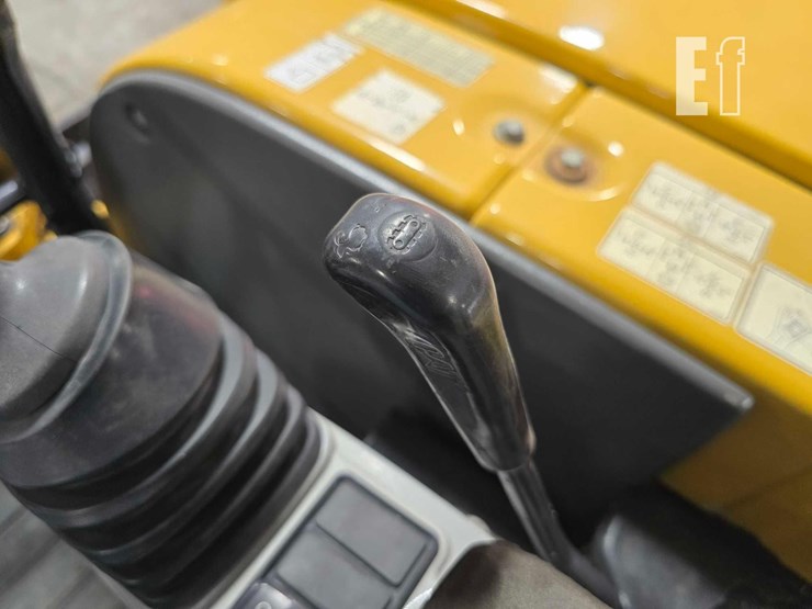 2020-caterpillar-305e2-cr-image-15