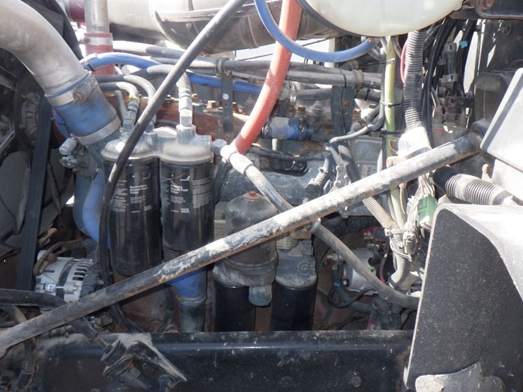 2001-mack-ch613-image-19