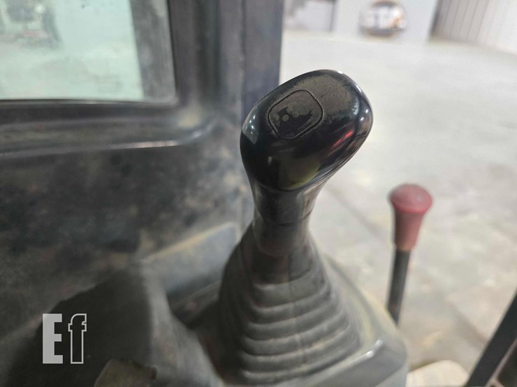 2013-hyundai-robex-35z-9-image-21