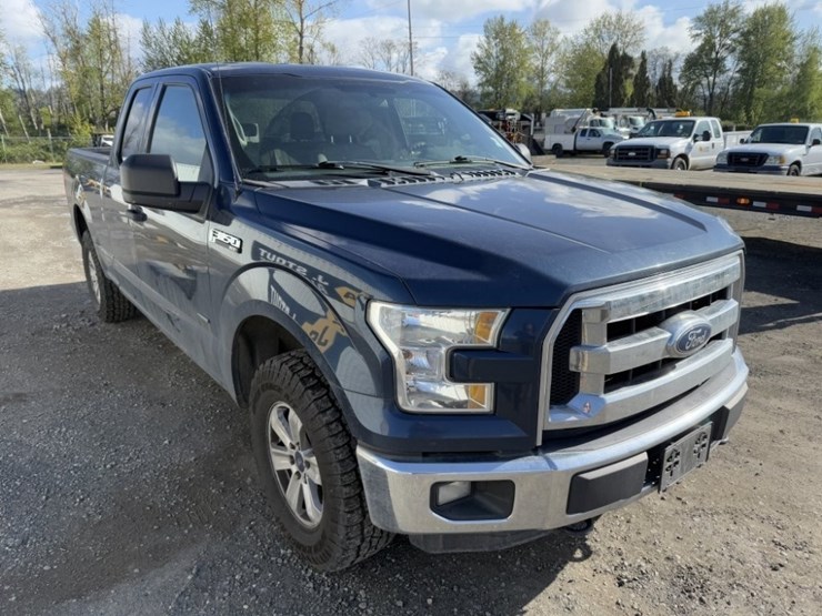 2016-ford-f150-xlt-image-2