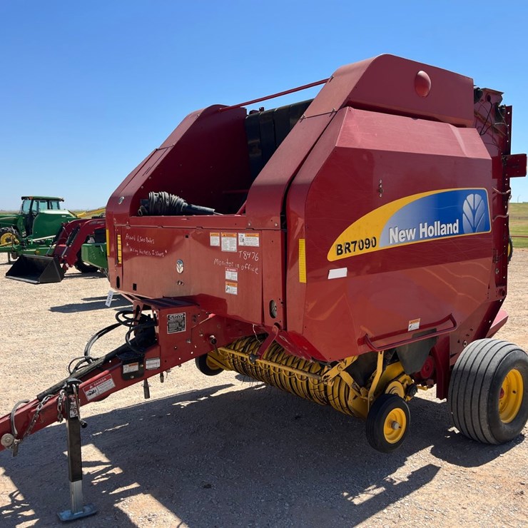 2007 NEW HOLLAND BR7090