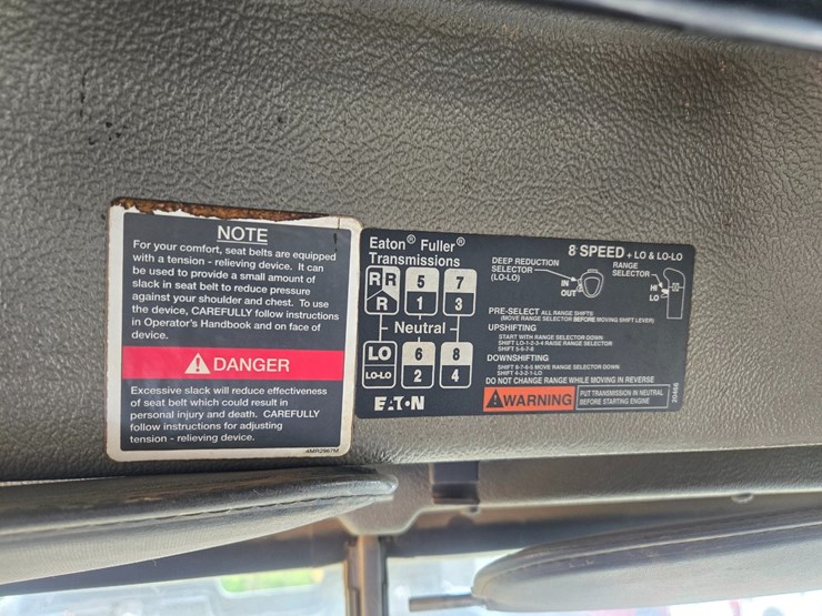 2001-mack-rd688s-image-76