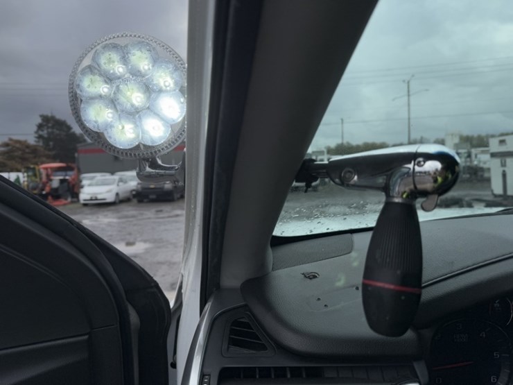 2019-chevrolet-tahoe-image-27