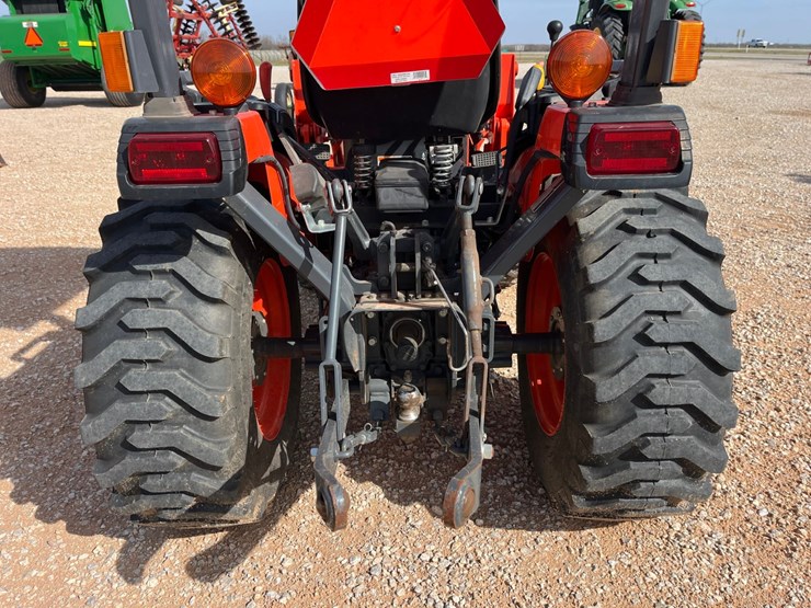 2015-kubota-b2320-image-9