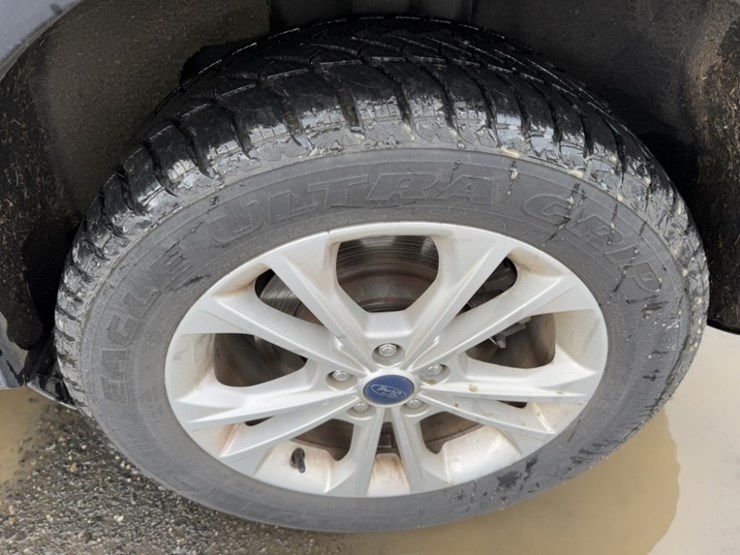 2017-ford-escape-image-17