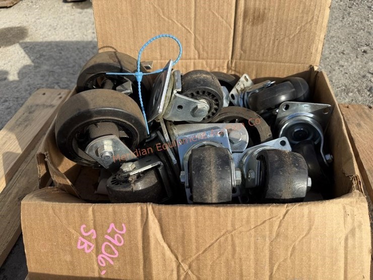 box-of-various-sized-casters-image-2