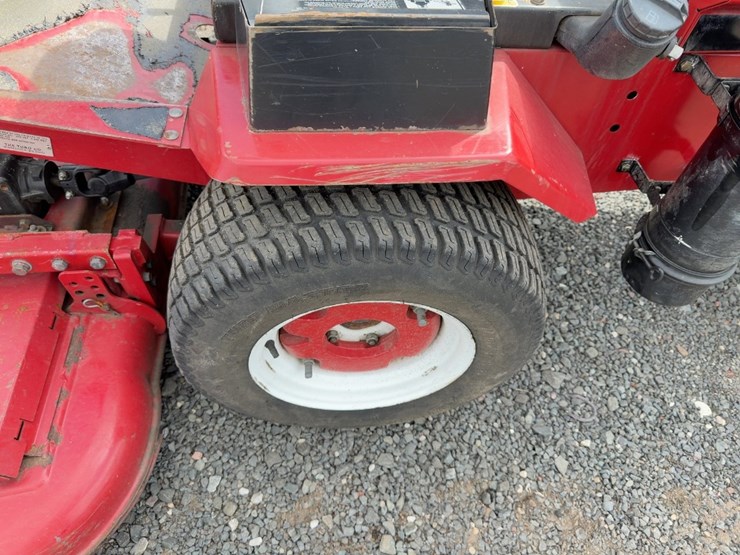 toro-groundsmaster-225-image-10