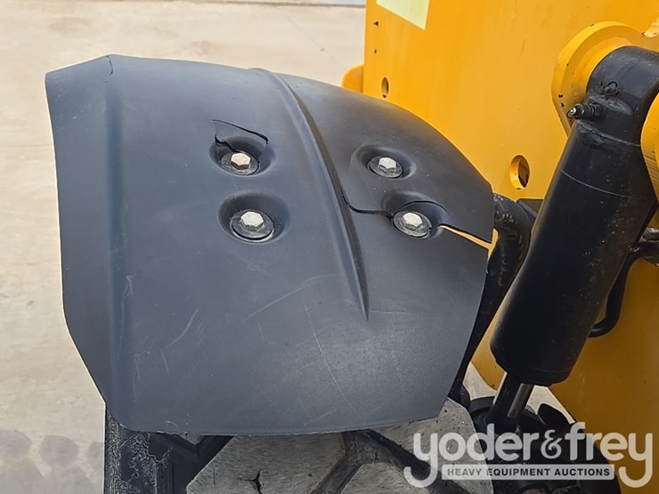 2017-jcb-510-56-image-79