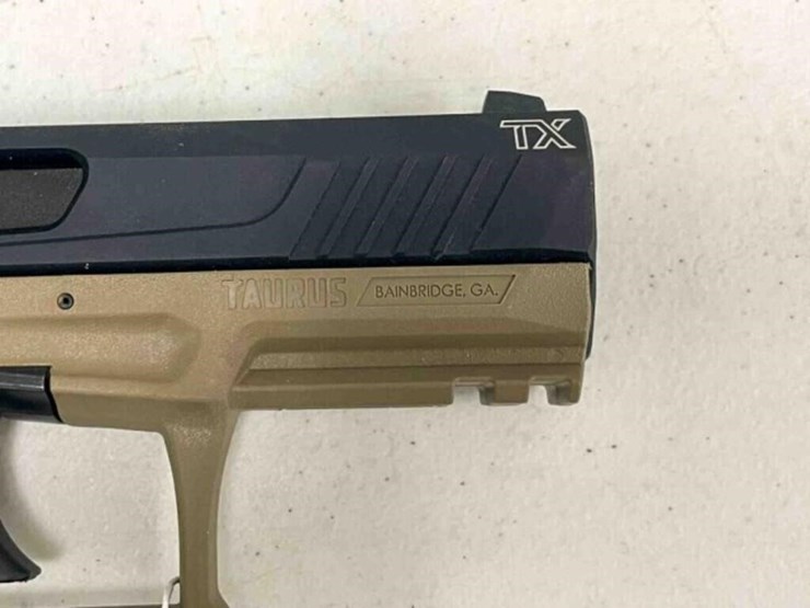 taurus-pistol-image-4