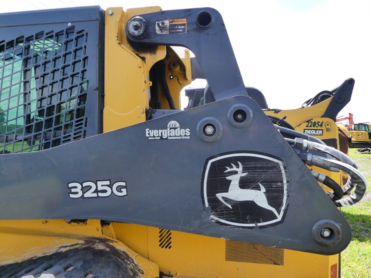 deere-325g-image-8