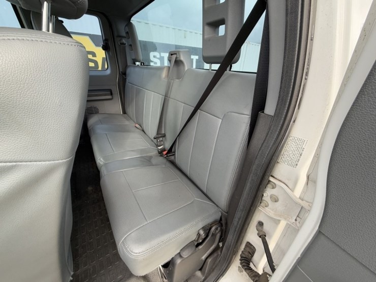 2016-ford-f350-image-22