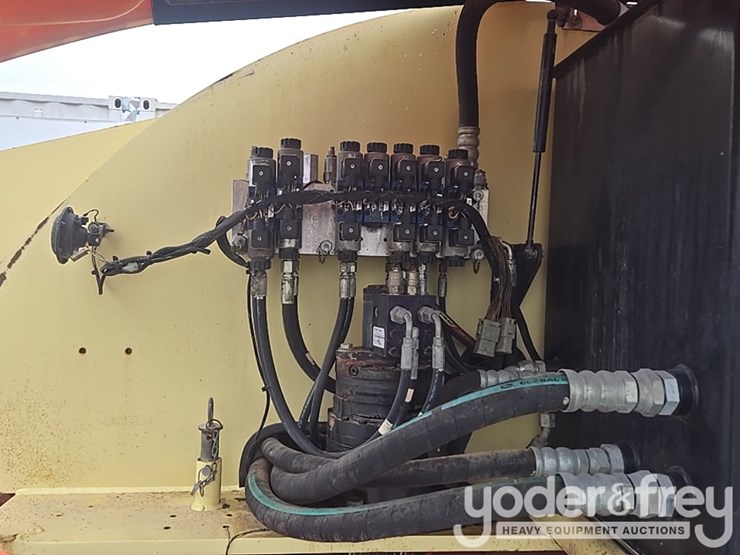 2008-jlg-400s-image-37