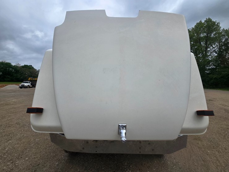 2001-mack-rd690s-image-54