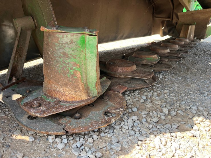 2020-john-deere-r310-image-6