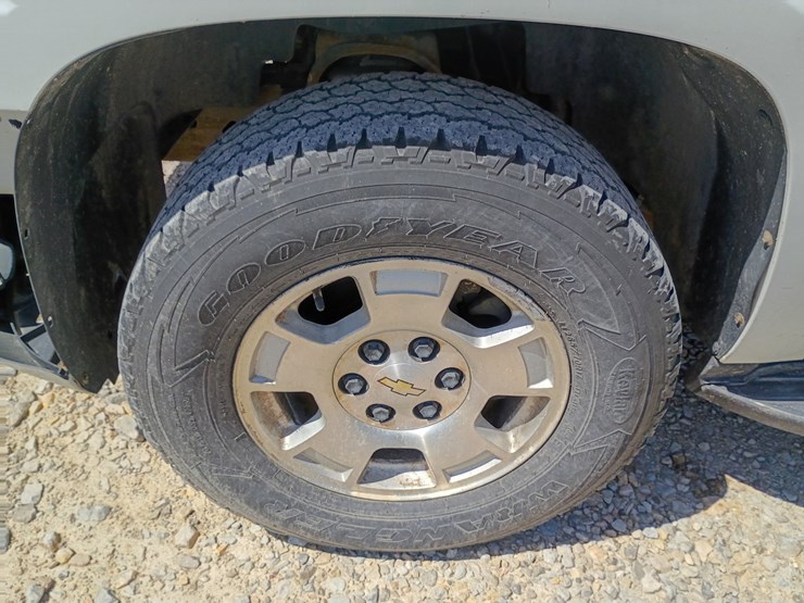 2008-chevrolet-tahoe-image-75