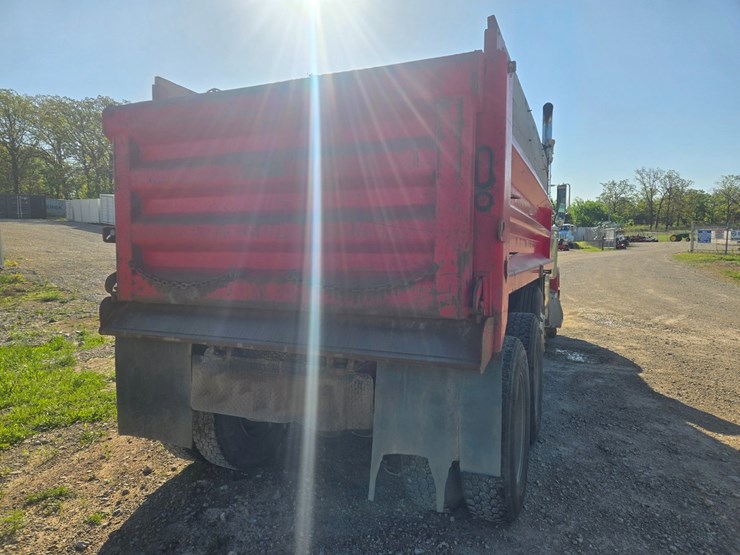 1987-peterbilt-379-image-13