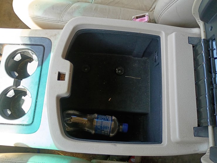 2008-chevrolet-tahoe-image-47