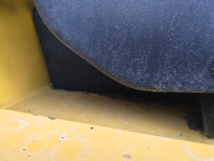 2023-caterpillar-299d3-xe-image-61