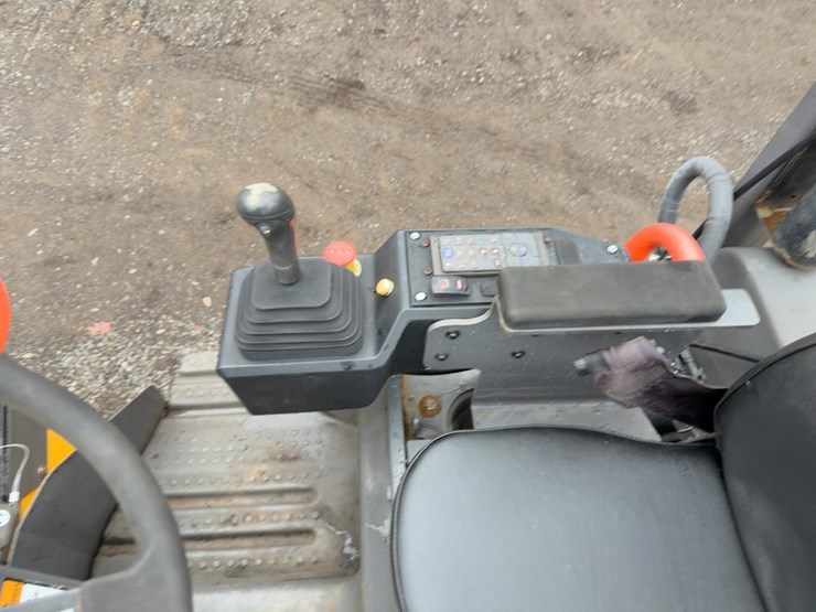 2021-volvo-dd30b-image-17