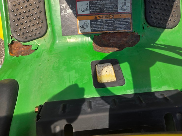 john-deere-l111-image-23