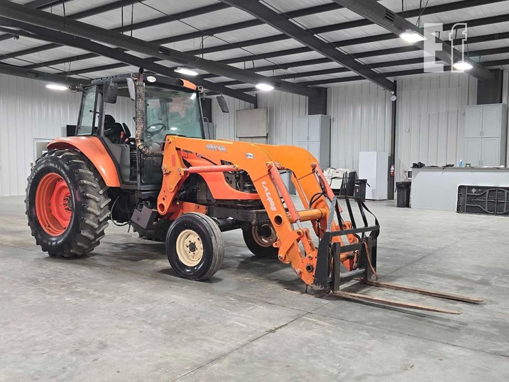 2012-kubota-m108s-image-2