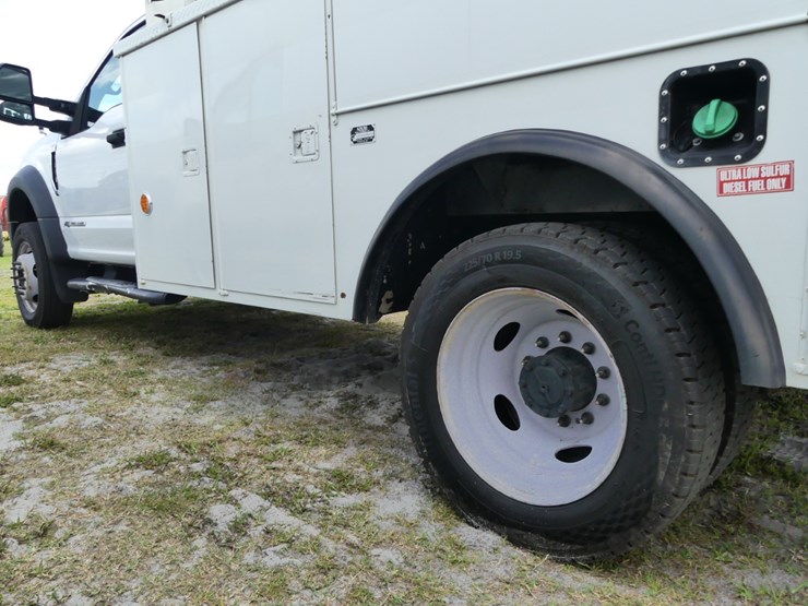 2017-ford-f550-xl-image-8
