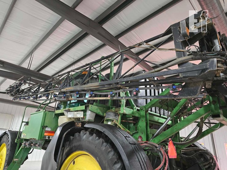 2000-john-deere-4710-image-18