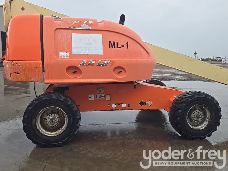 2008-jlg-400s-image-9