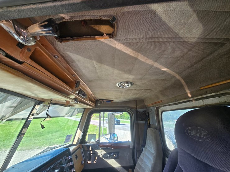 1987-peterbilt-379-image-63