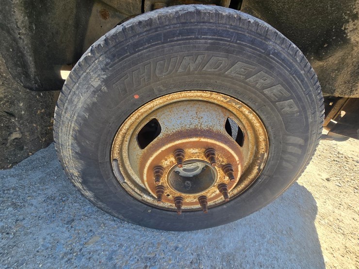 2011-ford-f350-image-63